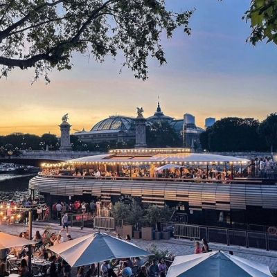 HALLOWEEN BOAT ROOFTOP PARTY HANTÉ GÉANTE SUR LA SEINE
